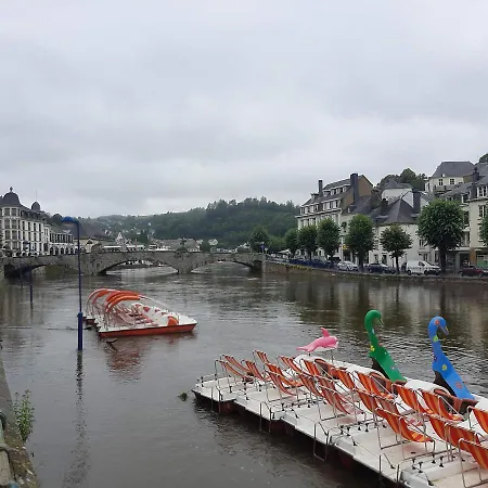 Golden Lion Bed & Breakfast Bouillon