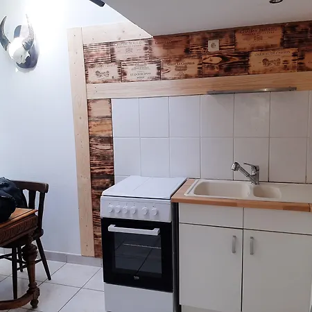 Golden Lion Bed and Breakfast