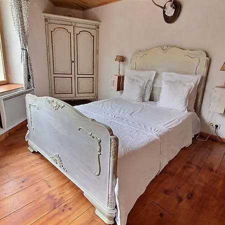 Golden Lion Bed & Breakfast 2*